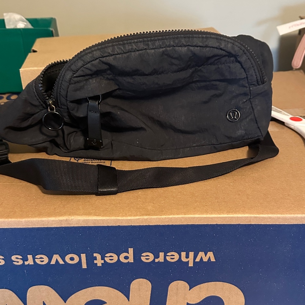 Lululemon Black Quilted Bag